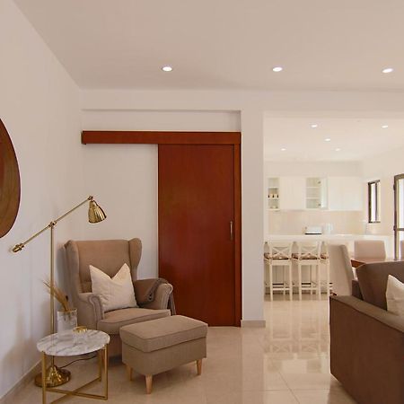 Phaedrus Living: City View Luxury Flat Androcleous Pafos Dış mekan fotoğraf